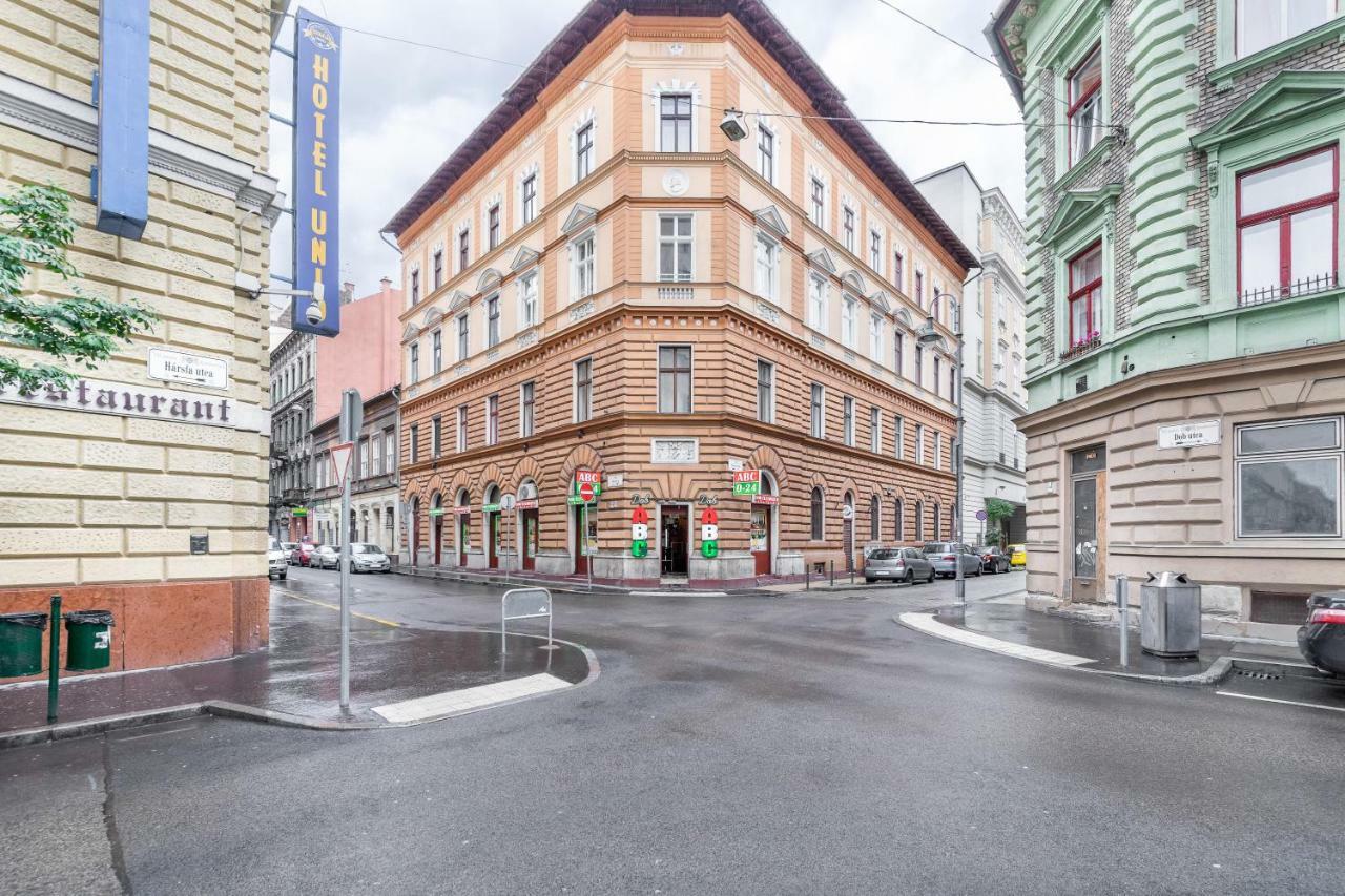 Spacious Victorian Residence By Grand Boulevard Будапеща Екстериор снимка